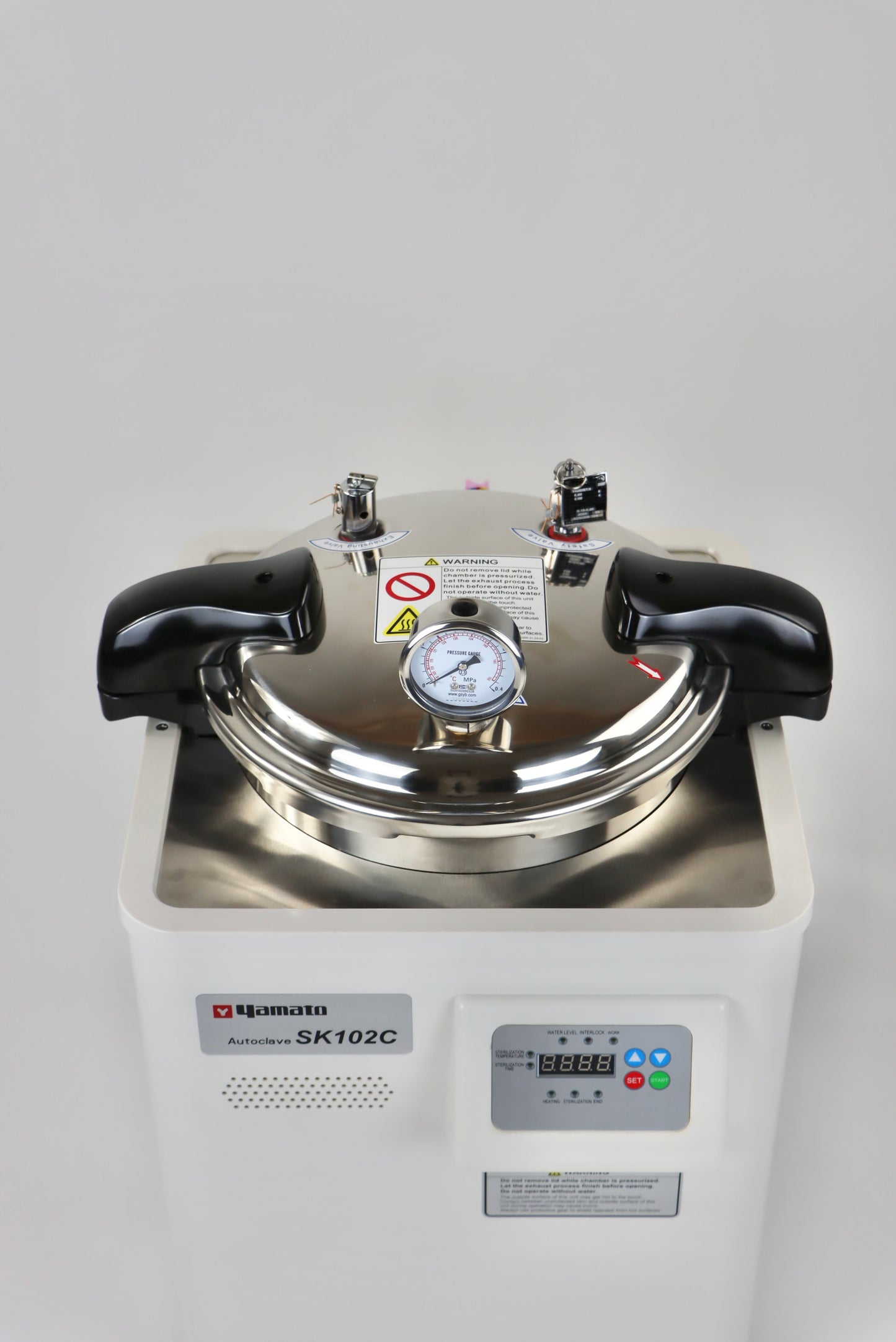 Autoclave Digital Vertical 18L 25x30cm 115V Yamato
